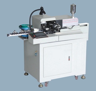 全自動(dòng)刺破沾錫機(jī) 高效單端沾錫與單端扭線端子機(jī)的應(yīng)用